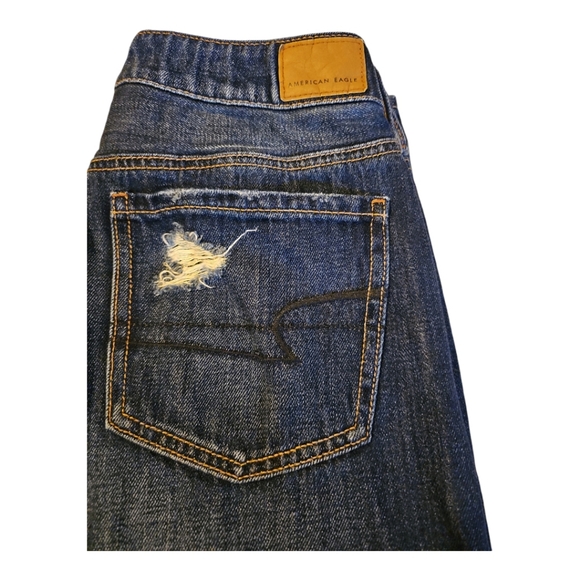 American Eagle Outfitters Women's Blue and Brown Straight Leg Dark Wash Jeans - Picture 2 of 5